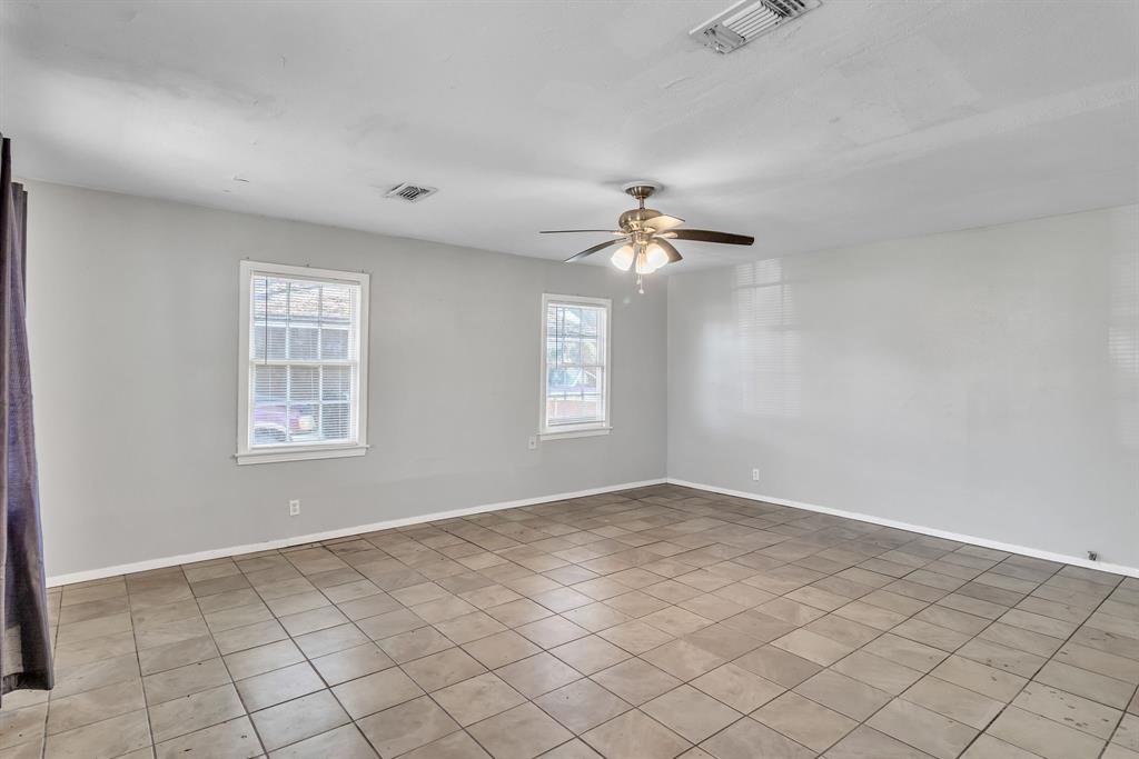 2203 Norwood Drive, Orange, Texas image 8
