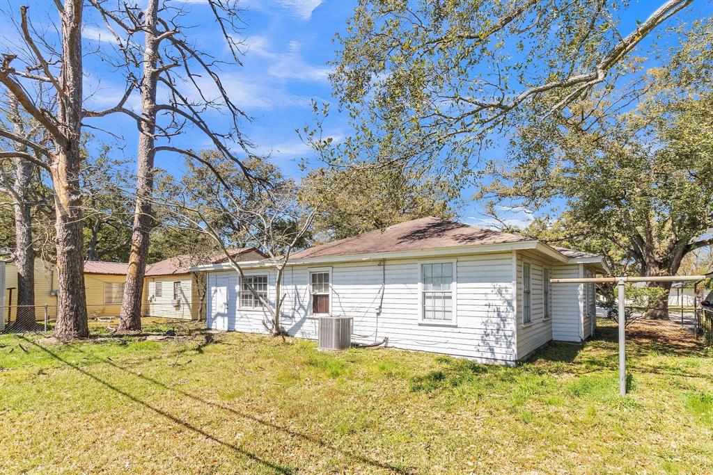 2203 Norwood Drive, Orange, Texas image 19