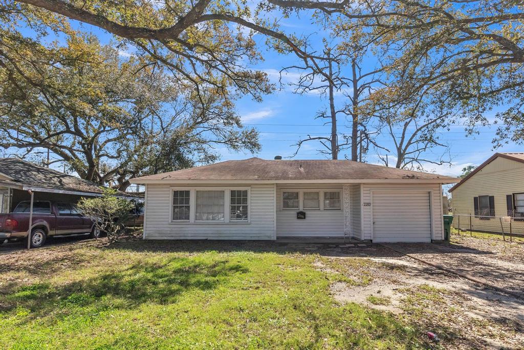 2203 Norwood Drive, Orange, Texas image 1