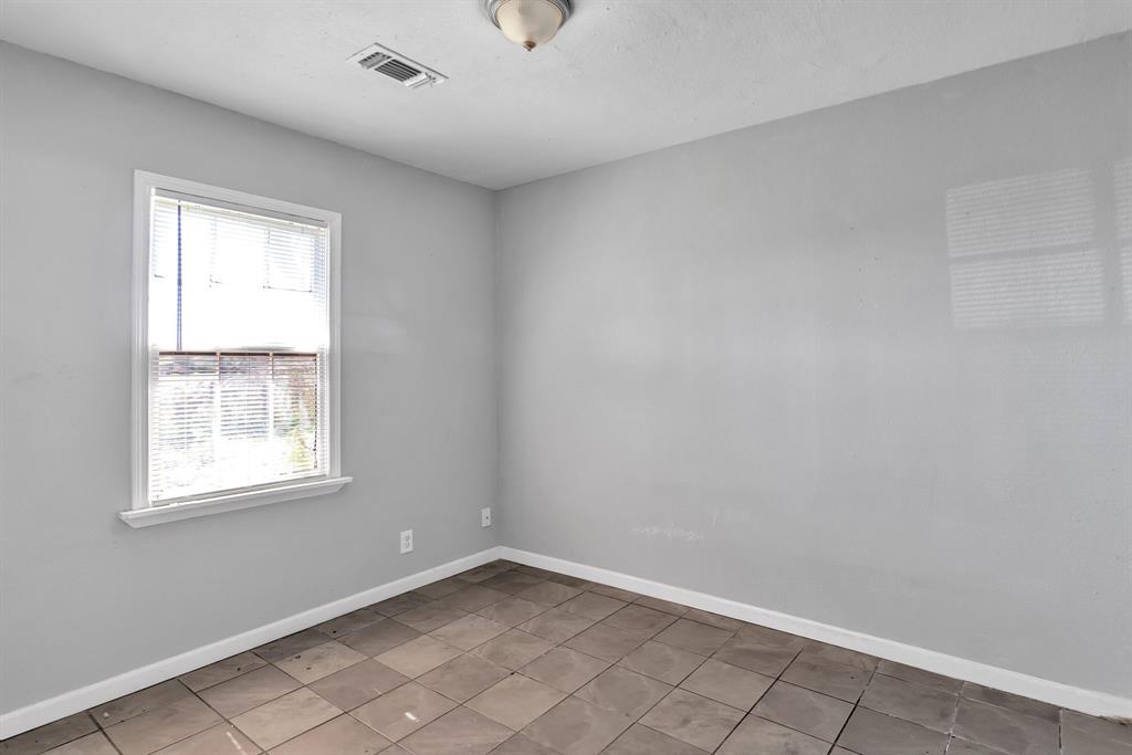 2203 Norwood Drive, Orange, Texas image 12