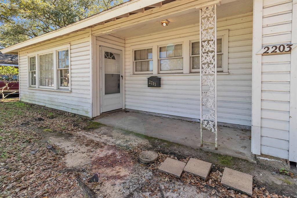 2203 Norwood Drive, Orange, Texas image 3