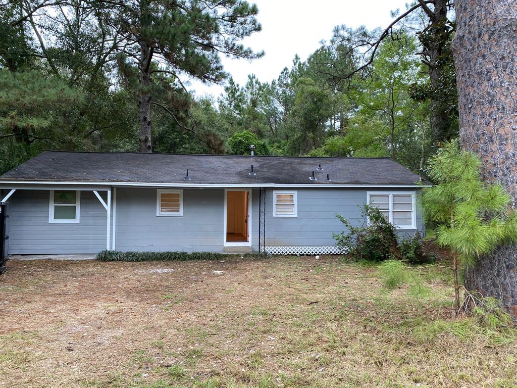 1010 W Avenue B, Silsbee, Texas image 1