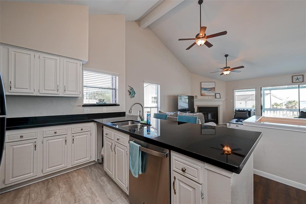 88 Lakeview Village, Conroe, Texas image 25