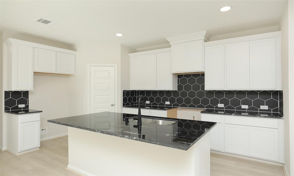 316 Ice Shore Trail, Dayton, Texas image 17