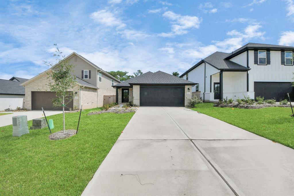 19572 Stripe Hill Bend