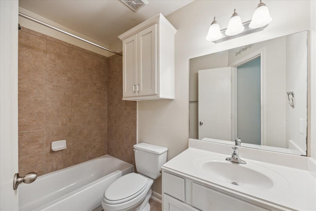 243 S Lantana Circle, Sealy, Texas image 17
