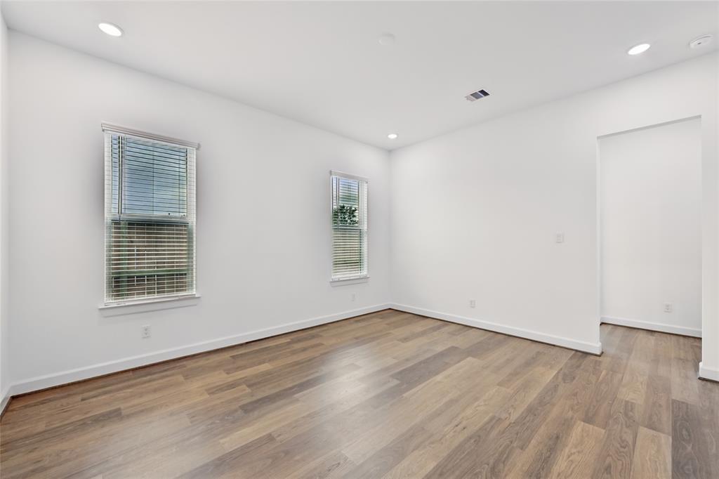 2516 S Grand Avenue, Pearland, Texas image 14