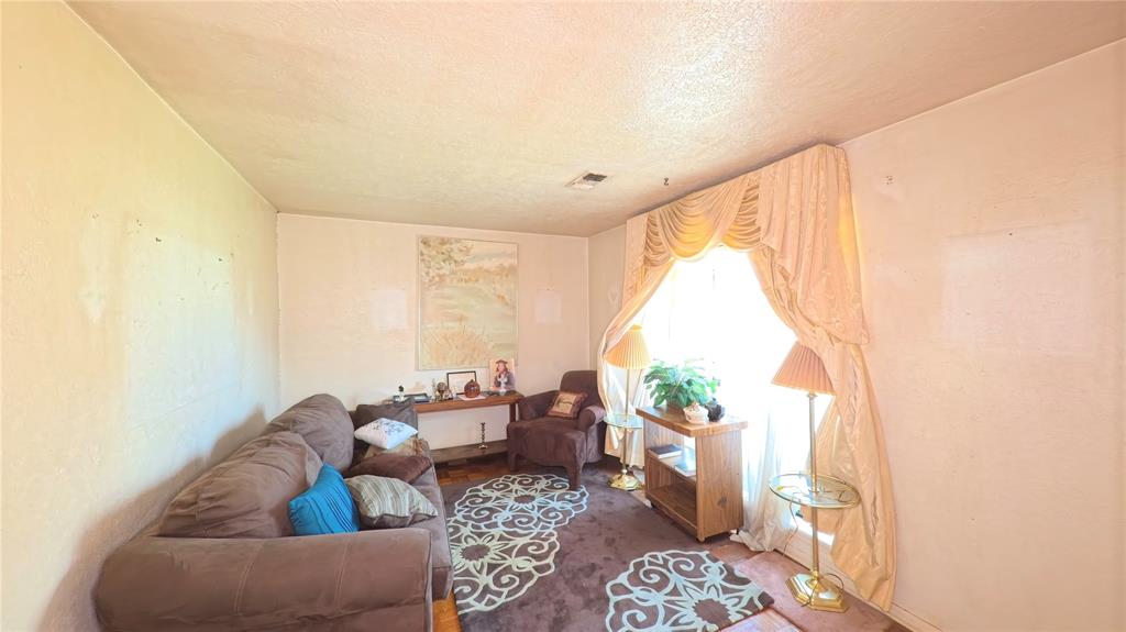 5310 Canterway Drive, Houston, Texas image 3