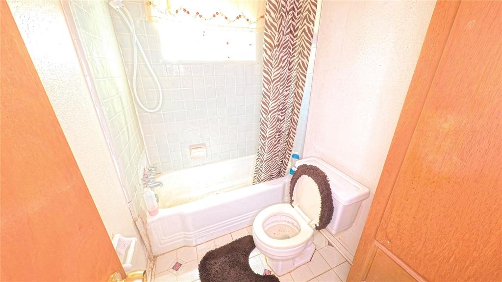 5310 Canterway Drive, Houston, Texas image 10