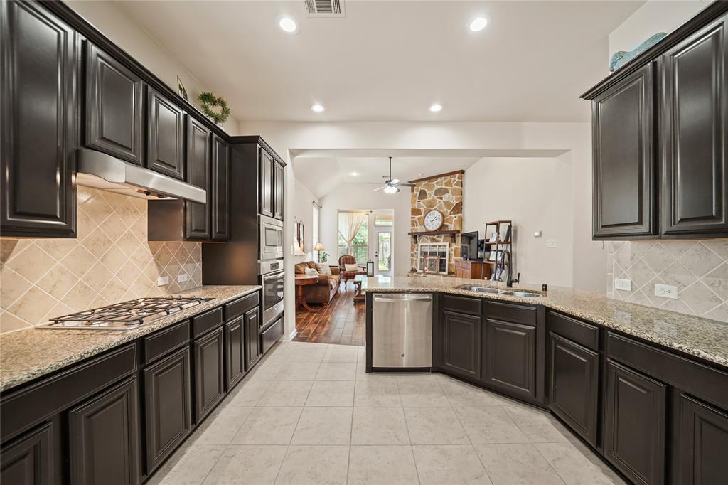 21023 Barrett Woods Drive, Richmond, Texas image 9