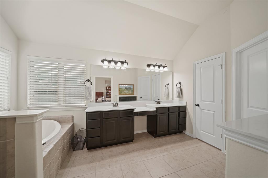 21023 Barrett Woods Drive, Richmond, Texas image 13