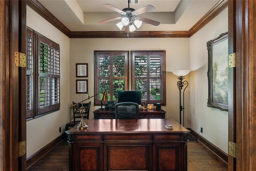 10 Ivy Castle Court, The Woodlands, Texas image 6