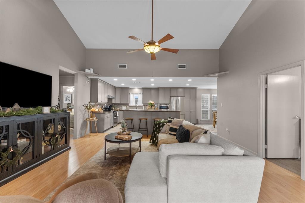 1502 103rd Street, Galveston, Texas image 4