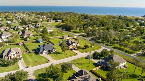 A home in Beach City