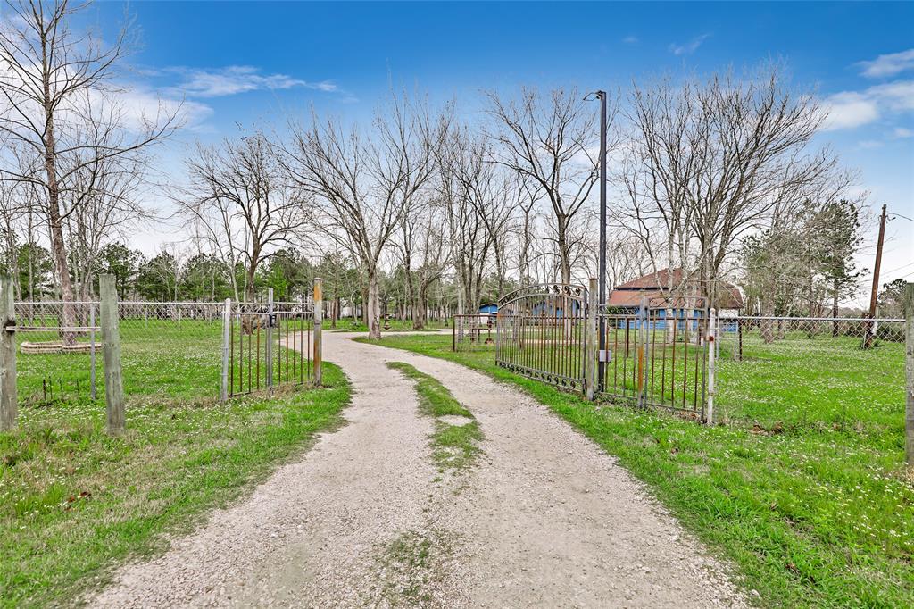 361 County Road 4873, Dayton, Texas image 4