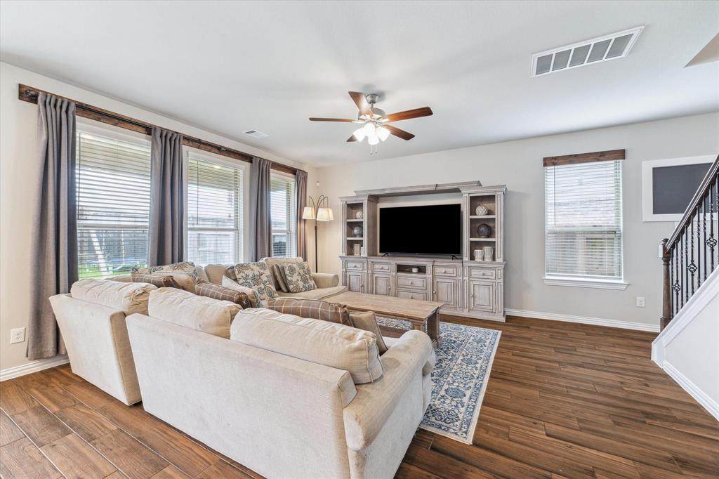 7110 Poppyseed Trail, Spring, Texas image 5