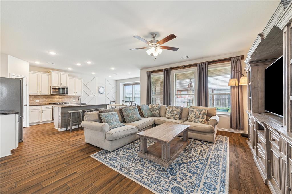 7110 Poppyseed Trail, Spring, Texas image 4