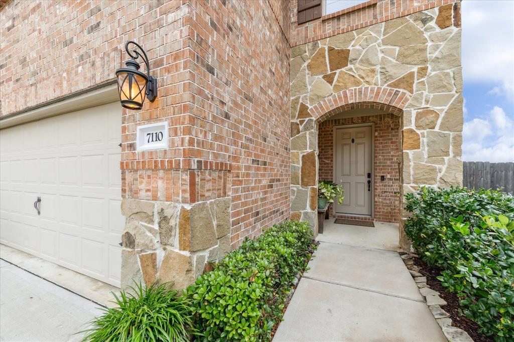7110 Poppyseed Trail, Spring, Texas image 2