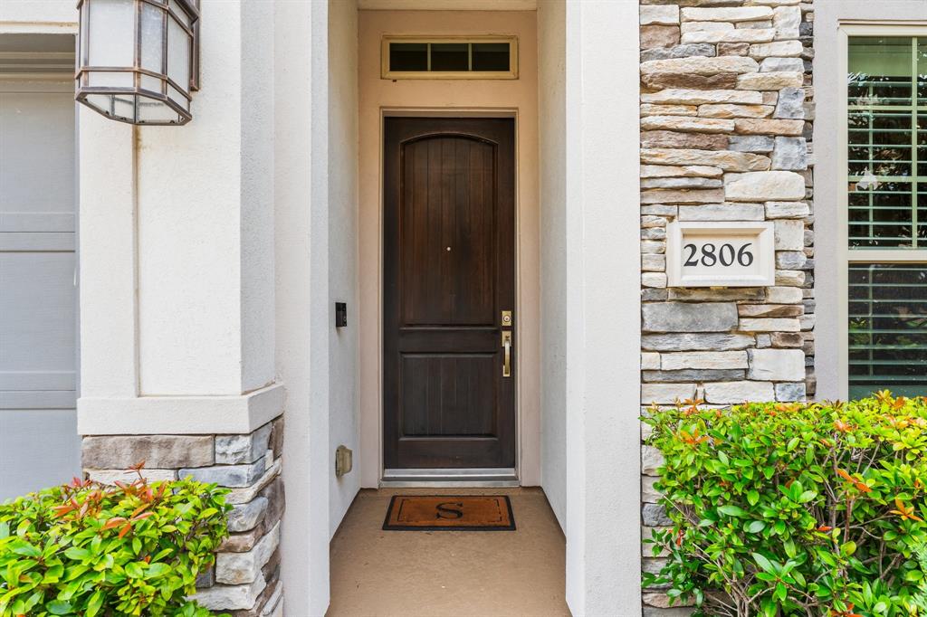 2806 Hilmar Drive