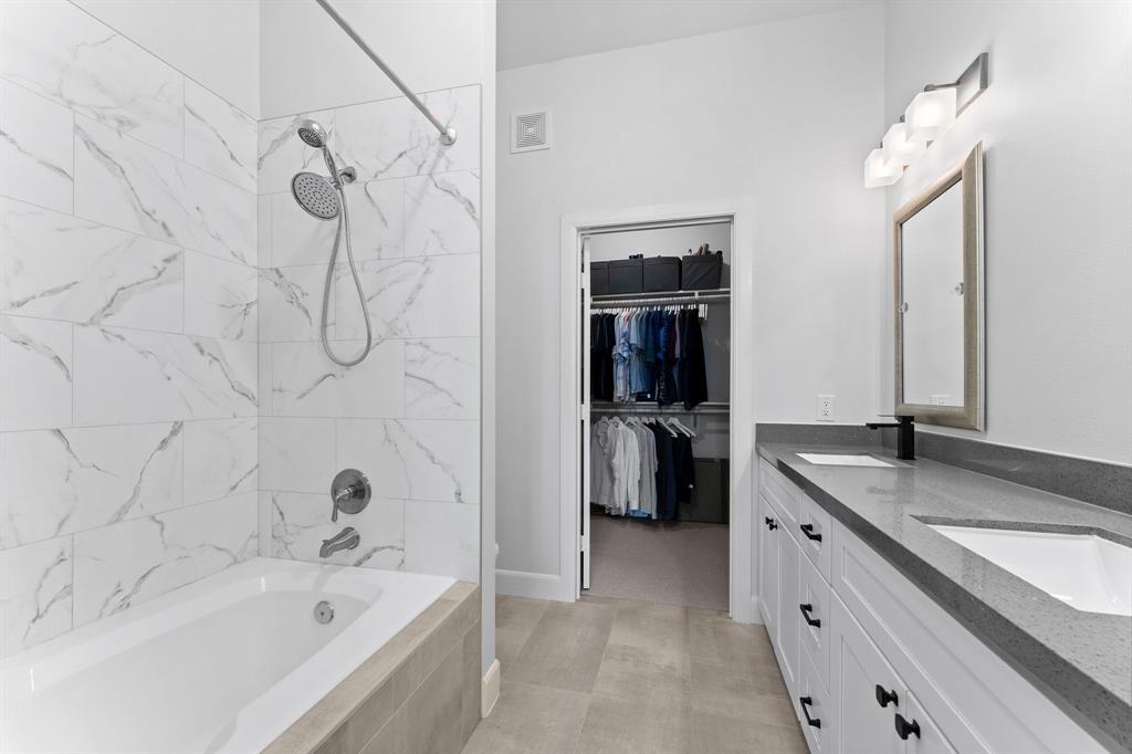 300 St Joseph Parkway #319, Houston, Texas image 18