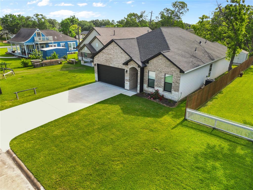 518 S 4th Street