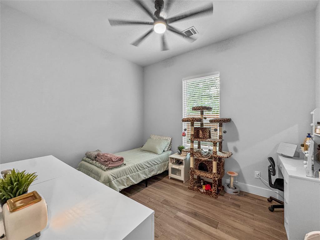 518 S 4th Street, La Porte, Texas image 16