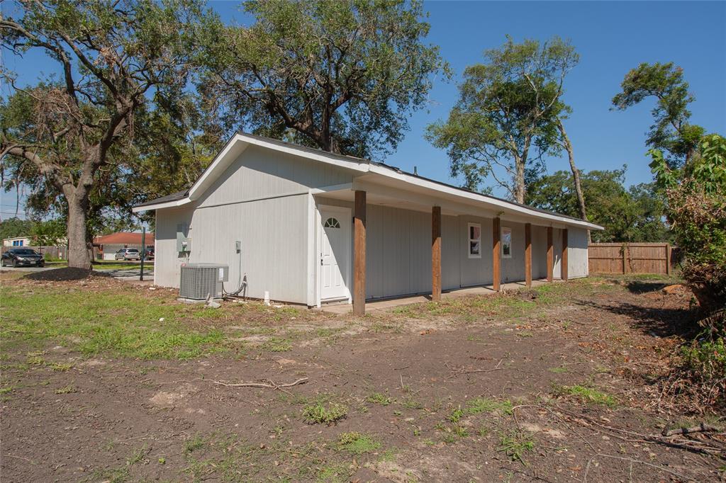 503 Cobb Street, Clute, Texas image 15