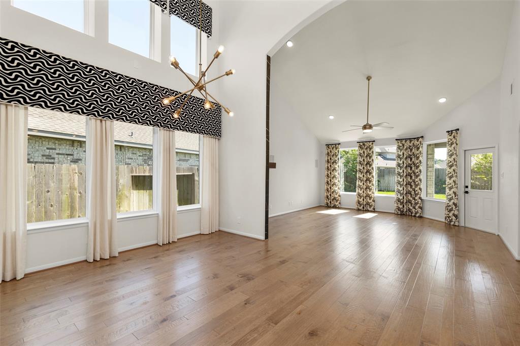 1319 Pleasant Springs Court, Montgomery, Texas image 6