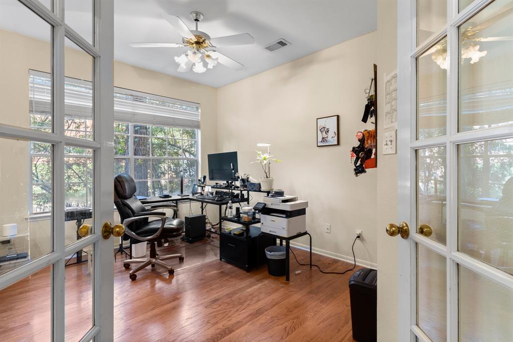 143 N Mill Trace Drive, The Woodlands, Texas image 16