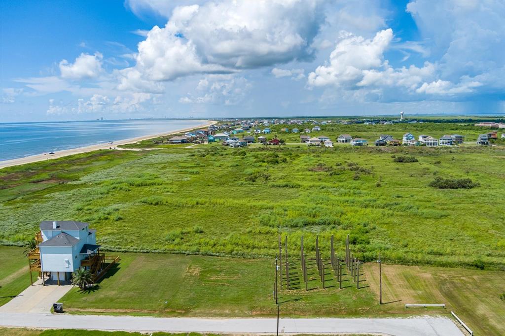 817 Sendero Drive, Port Bolivar, Texas image 9