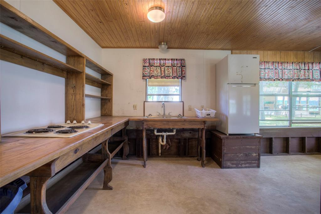 48 Lake View Drive, Huntsville, Texas image 15