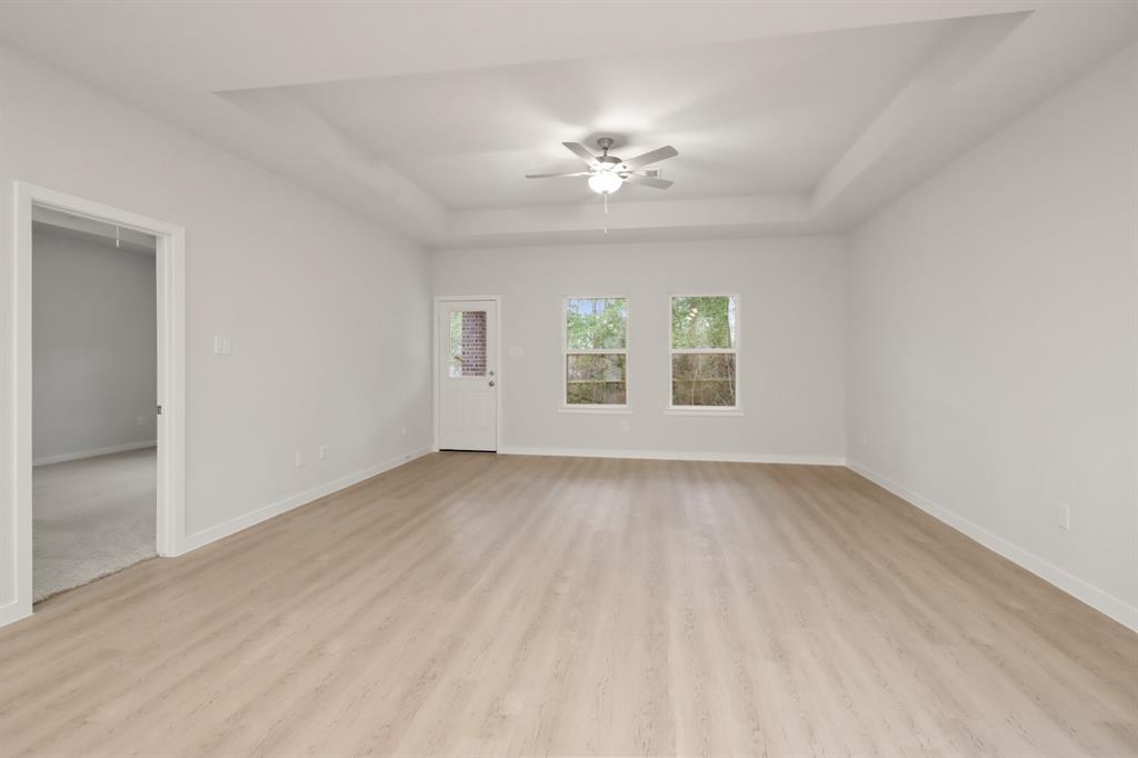 219 Garden Rose Trail, Conroe, Texas image 7