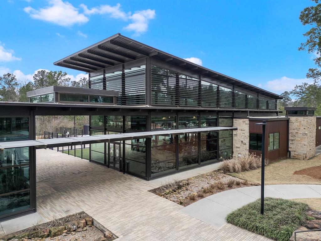 219 Garden Rose Trail, Conroe, Texas image 32