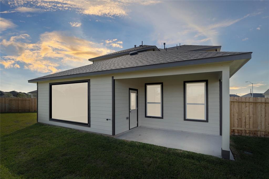 3203 Tilley Drive, Rosenberg, Texas image 19