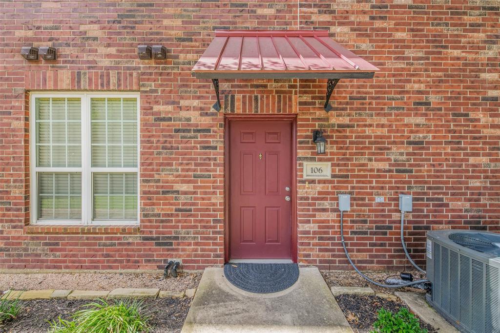 801 Luther Street W 106