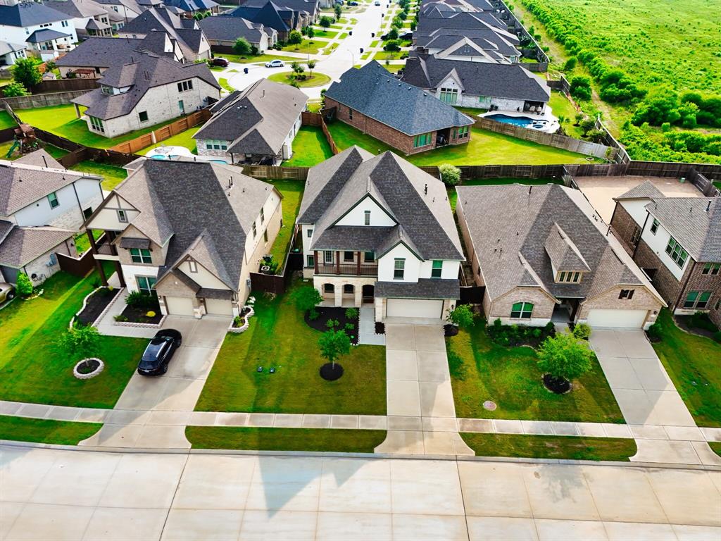 6026 Lake Bridge Lane, Manvel, Texas image 48