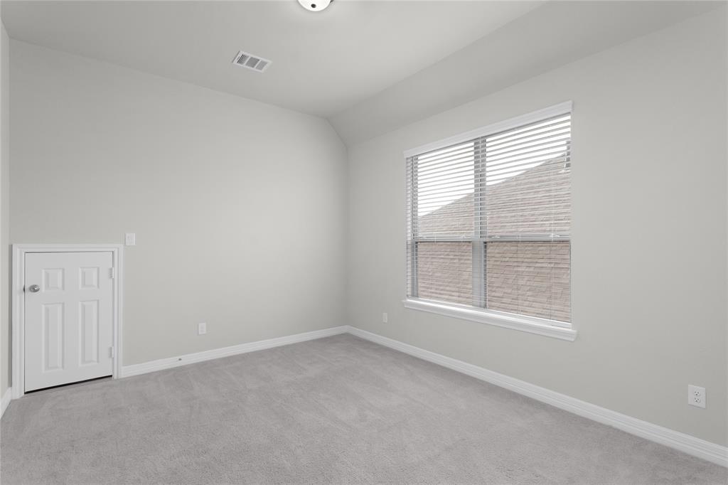 6026 Lake Bridge Lane, Manvel, Texas image 35