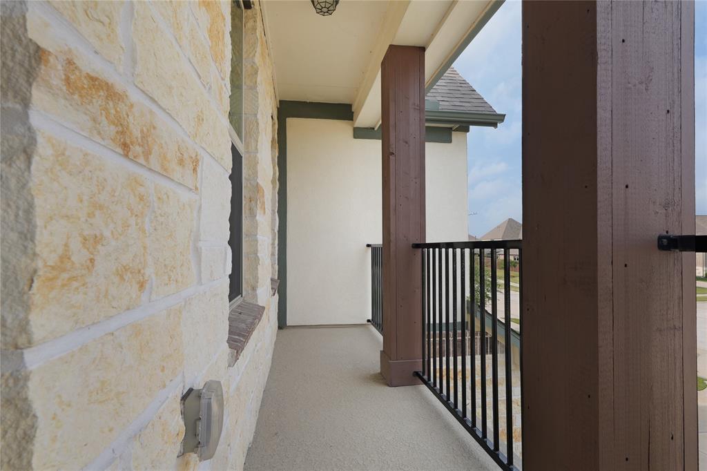 6026 Lake Bridge Lane, Manvel, Texas image 4