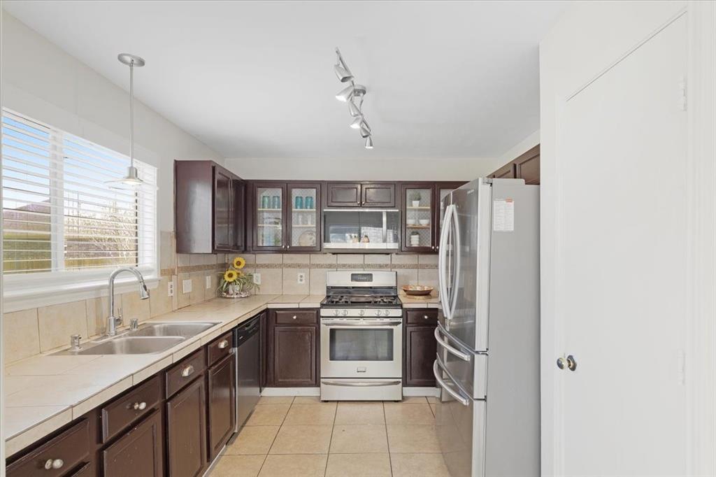 8645 Rinn Street, Houston, Texas image 14