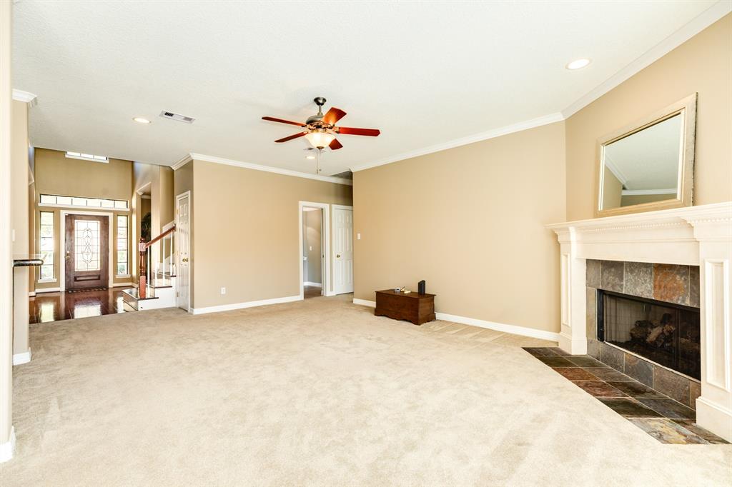 51 Scotch Pine Court, Lake Jackson, Texas image 4