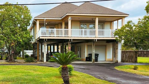 A home in San Leon