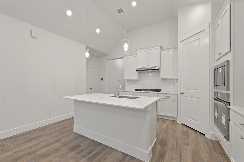 1545 Apache Heights, Dayton, Texas image 12