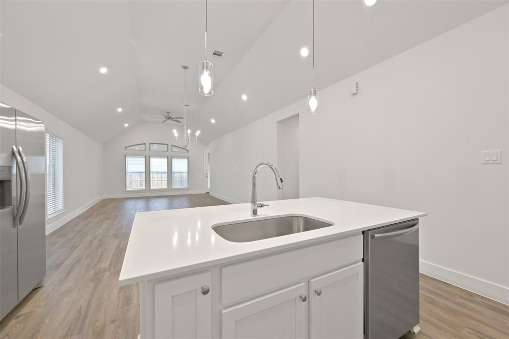 1545 Apache Heights, Dayton, Texas image 14