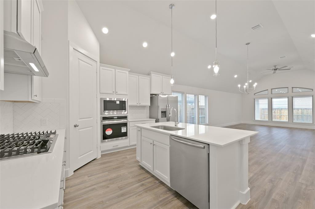 1545 Apache Heights, Dayton, Texas image 15