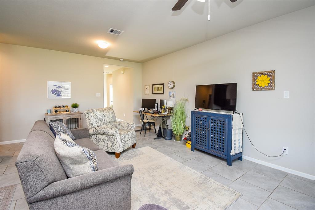 7303 Barrington Ridge Lane, Richmond, Texas image 6