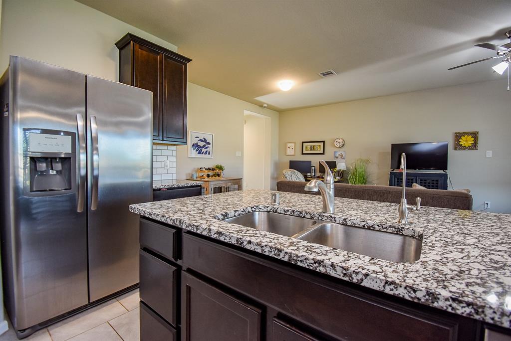 7303 Barrington Ridge Lane, Richmond, Texas image 8