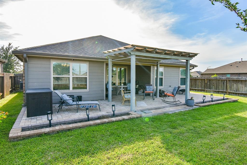 7303 Barrington Ridge Lane, Richmond, Texas image 31