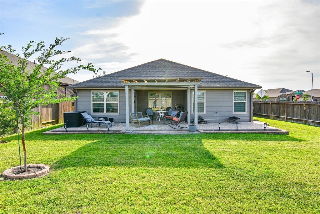 7303 Barrington Ridge Lane, Richmond, Texas image 32
