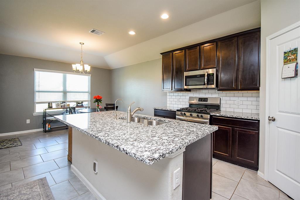 7303 Barrington Ridge Lane, Richmond, Texas image 11