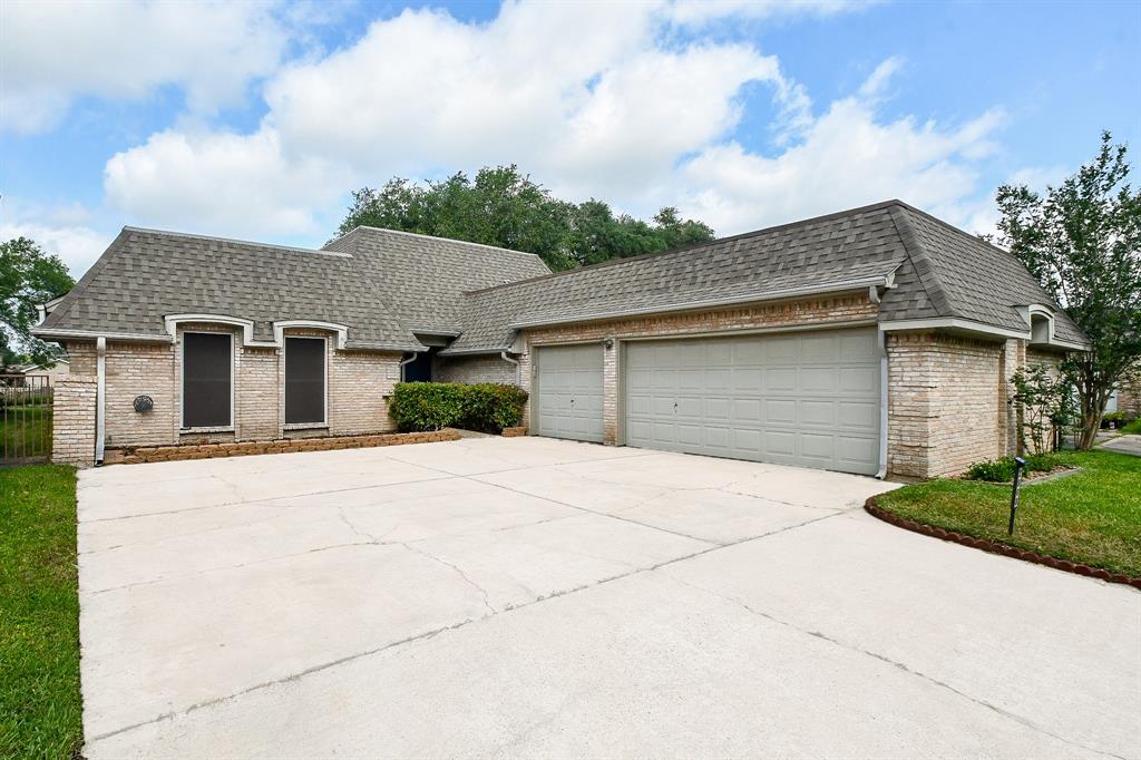 2808 Cypress Point Drive